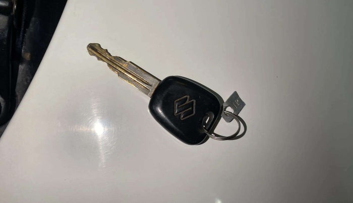 2016 Maruti Alto 800 LXI, Petrol, Manual, 66,954 km, Key Close Up