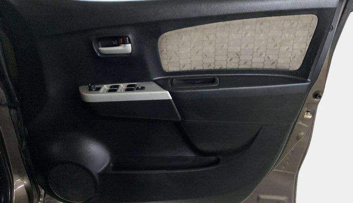 2015 Maruti Wagon R 1.0 VXI, Petrol, Manual, 63,143 km, Driver Side Door Panels Control