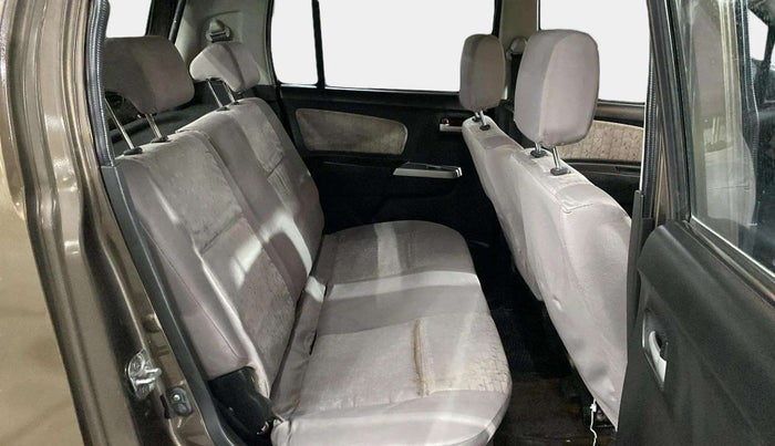 2015 Maruti Wagon R 1.0 VXI, Petrol, Manual, 63,143 km, Right Side Rear Door Cabin