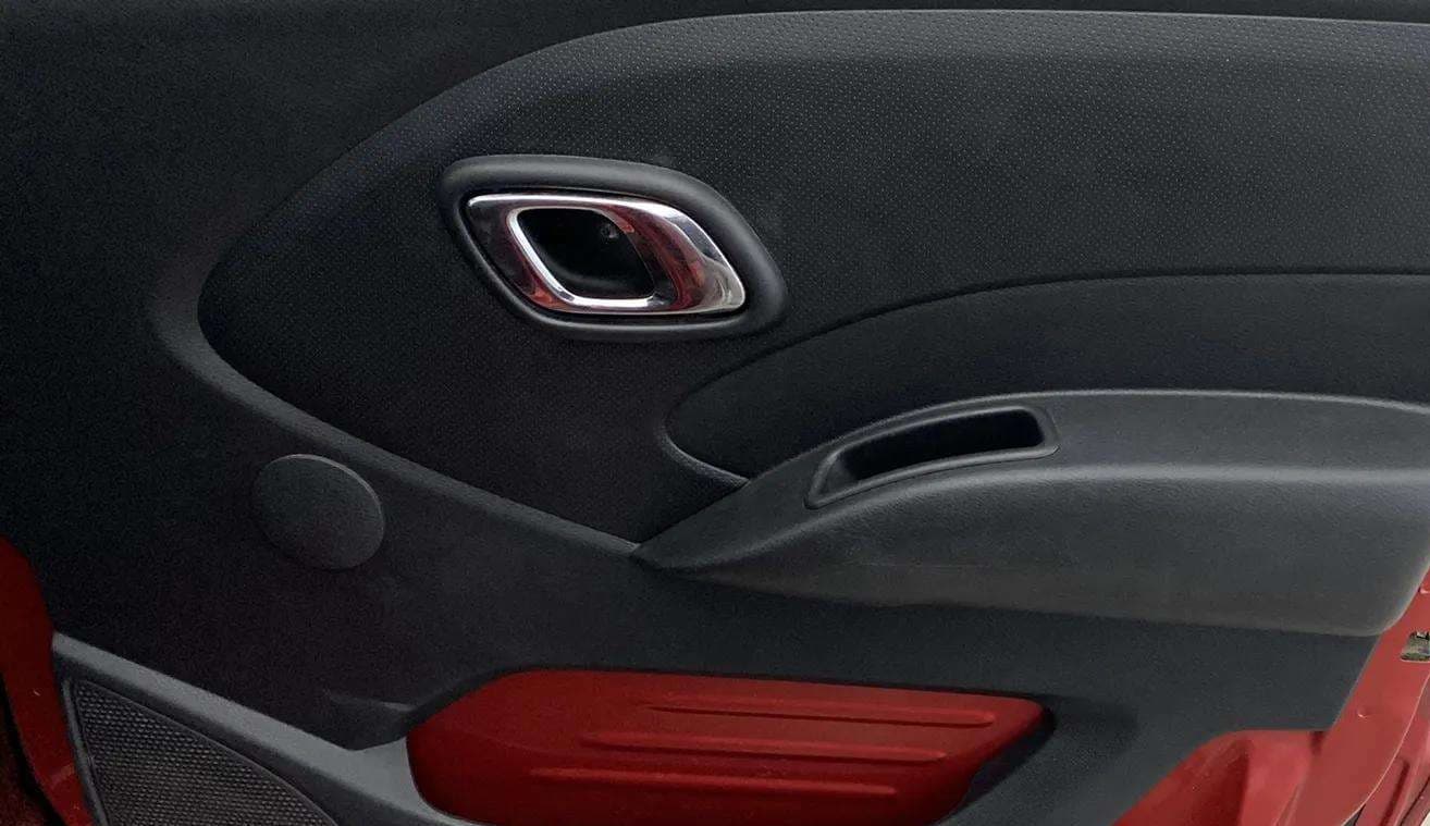 2018 Datsun Redi Go T(O) 0.8L LIMITED EDITION, Petrol, Manual, 28,414 km, Driver Side Door Panels Control