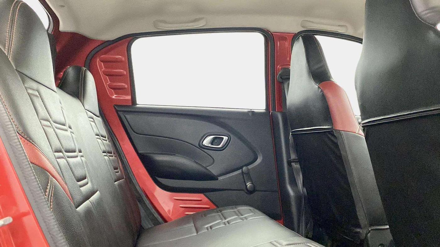 2018 Datsun Redi Go T(O) 0.8L LIMITED EDITION, Petrol, Manual, 28,414 km, Right Side Rear Door Cabin