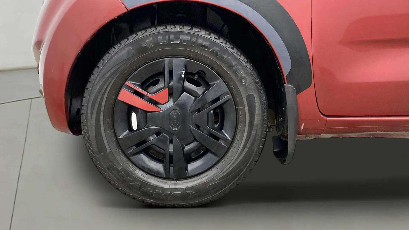 2018 Datsun Redi Go T(O) 0.8L LIMITED EDITION, Petrol, Manual, 28,414 km, Left Front Wheel