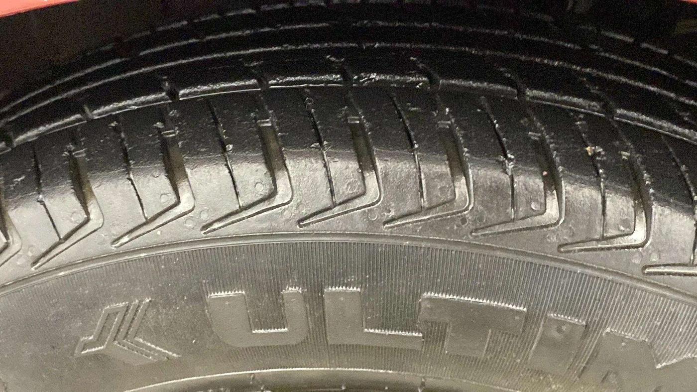 2018 Datsun Redi Go T(O) 0.8L LIMITED EDITION, Petrol, Manual, 28,414 km, Left Rear Tyre Tread