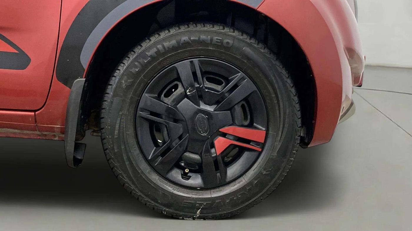 2018 Datsun Redi Go T(O) 0.8L LIMITED EDITION, Petrol, Manual, 28,414 km, Right Front Wheel