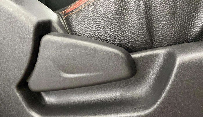 2018 Datsun Redi Go T(O) 0.8L LIMITED EDITION, Petrol, Manual, 28,168 km, Driver Side Adjustment Panel