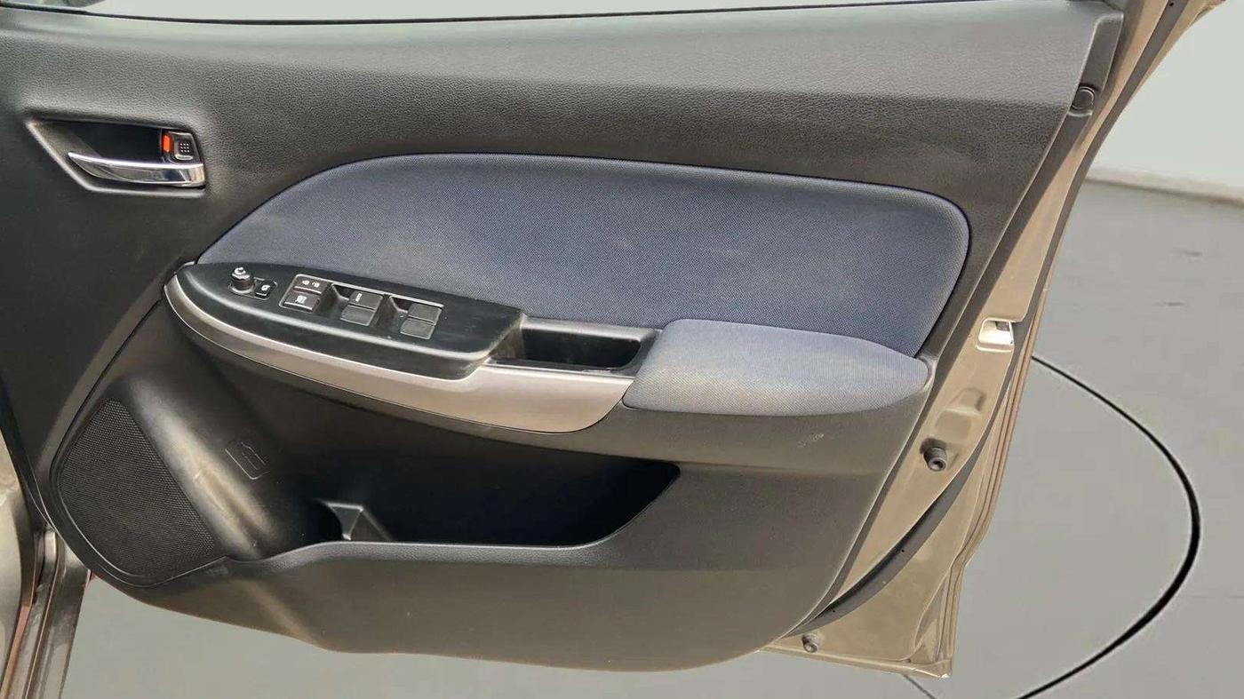 2022 Maruti Baleno ZETA PETROL 1.2, Petrol, Manual, 29,544 km, Driver Side Door Panels Control