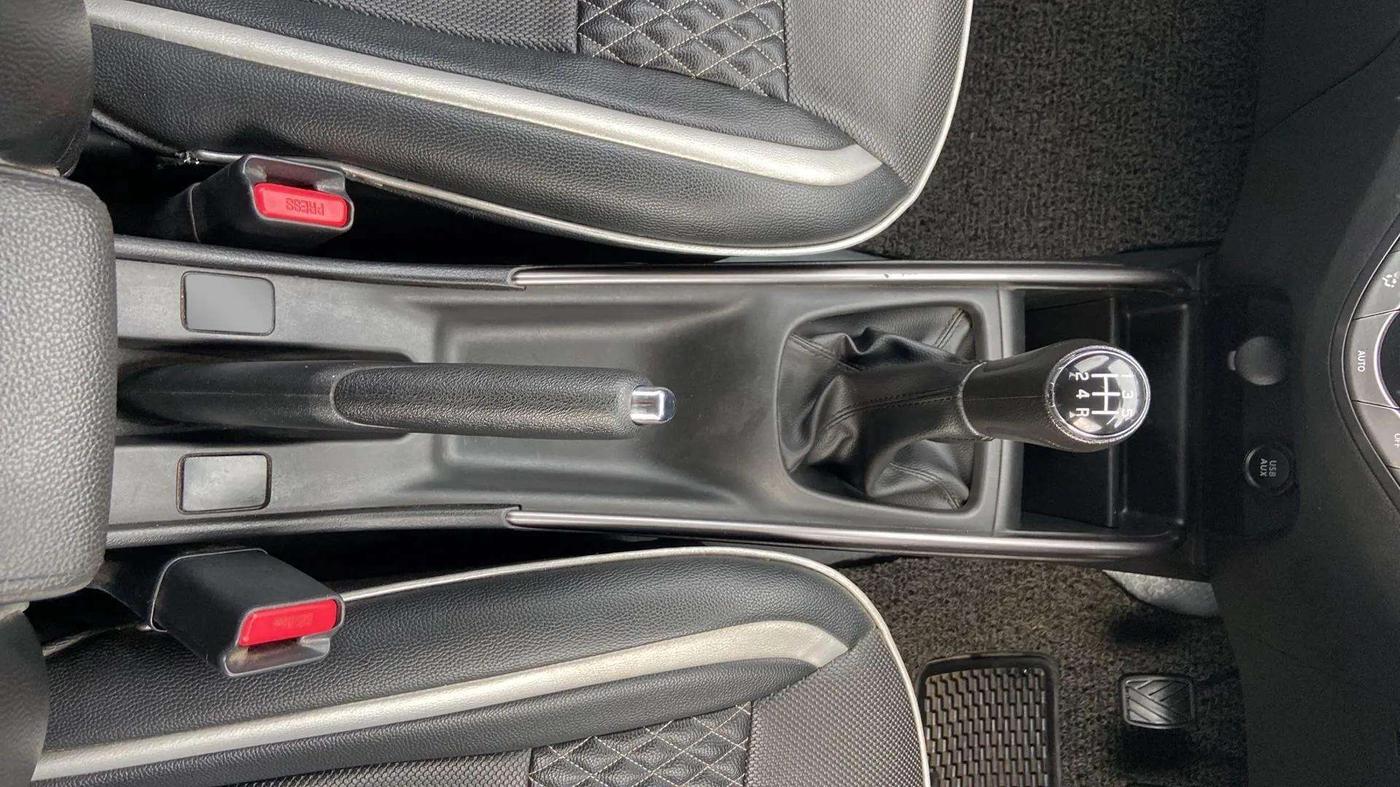 2022 Maruti Baleno ZETA PETROL 1.2, Petrol, Manual, 29,544 km, Gear Lever