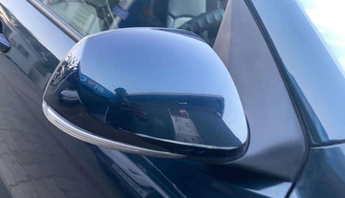 2024 Hyundai GRAND I10 NIOS SPORTZ AMT 1.2 KAPPA VTVT, Petrol, Automatic, 19,490 km, Right rear-view mirror - Minor scratches