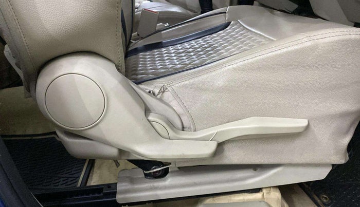 2018 Maruti Dzire VXI, Petrol, Manual, 28,784 km, Driver Side Adjustment Panel