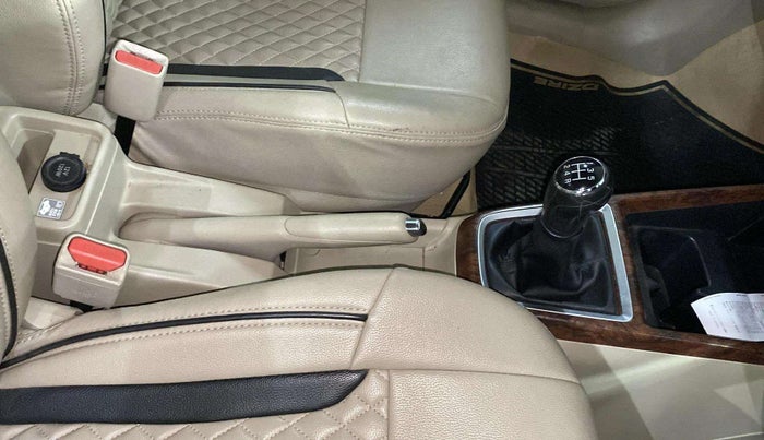 2018 Maruti Dzire VXI, Petrol, Manual, 28,784 km, Gear Lever