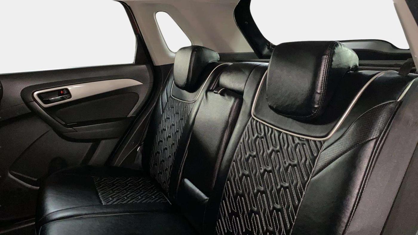 2017 Maruti Vitara Brezza ZDI PLUS DUAL TONE, Diesel, Manual, 98,175 km, Right Side Rear Door Cabin