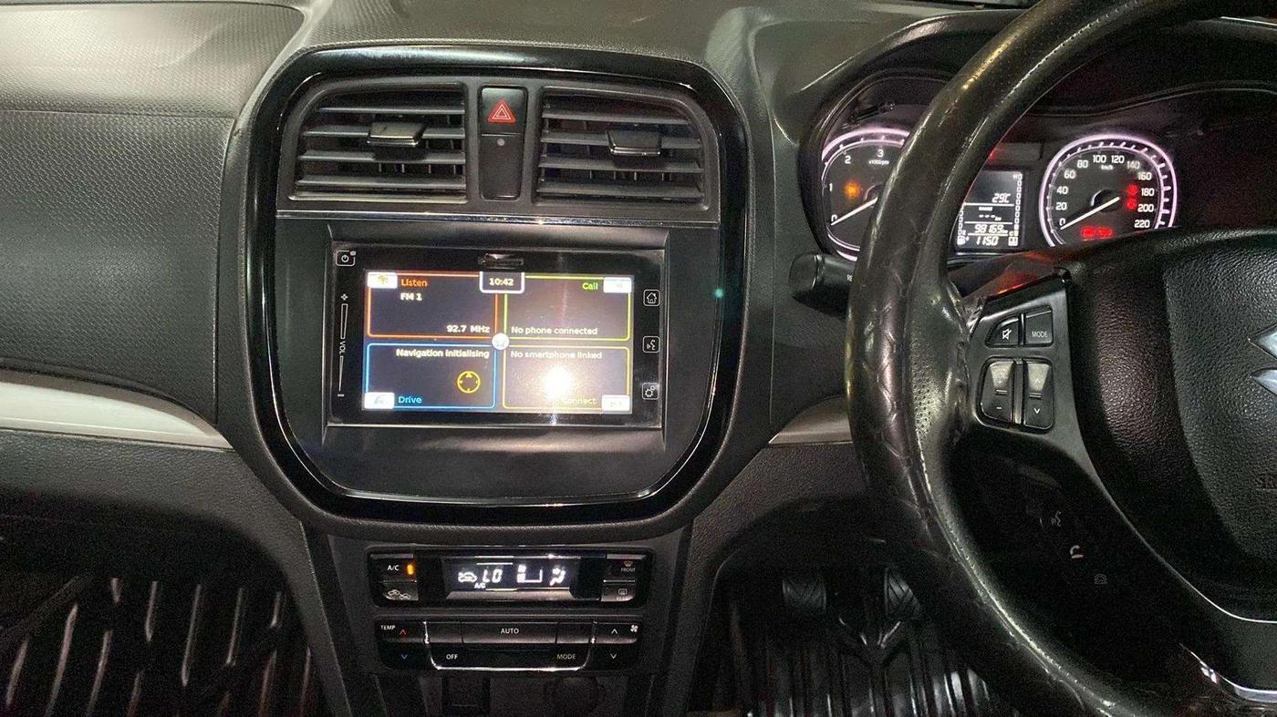 2017 Maruti Vitara Brezza ZDI PLUS DUAL TONE, Diesel, Manual, 98,175 km, Air Conditioner