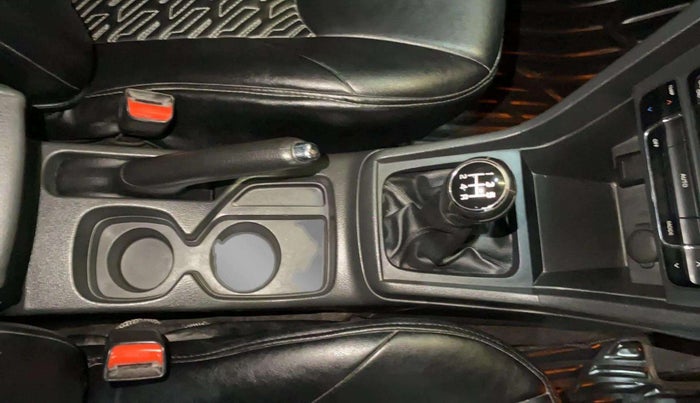 2017 Maruti Vitara Brezza ZDI PLUS DUAL TONE, Diesel, Manual, 98,129 km, Gear Lever