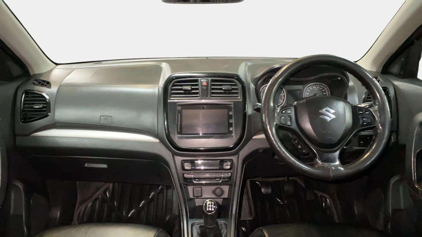 2017 Maruti Vitara Brezza ZDI PLUS DUAL TONE, Diesel, Manual, 98,175 km, Dashboard