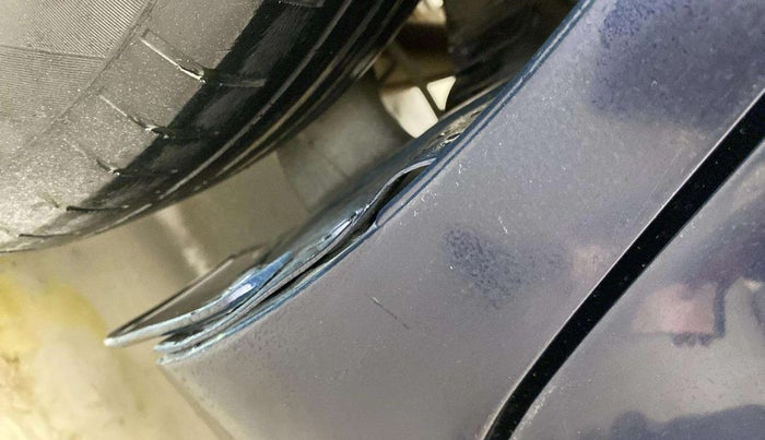 2018 Maruti Swift ZXI PLUS, Petrol, Manual, 65,831 km, Right quarter panel - Minor scratches