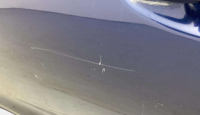 2018 Maruti Swift ZXI PLUS, Petrol, Manual, 65,831 km, Front passenger door - Slightly dented