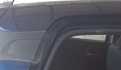 2018 Maruti Swift ZXI PLUS, Petrol, Manual, 65,831 km, Right C pillar - Minor scratches