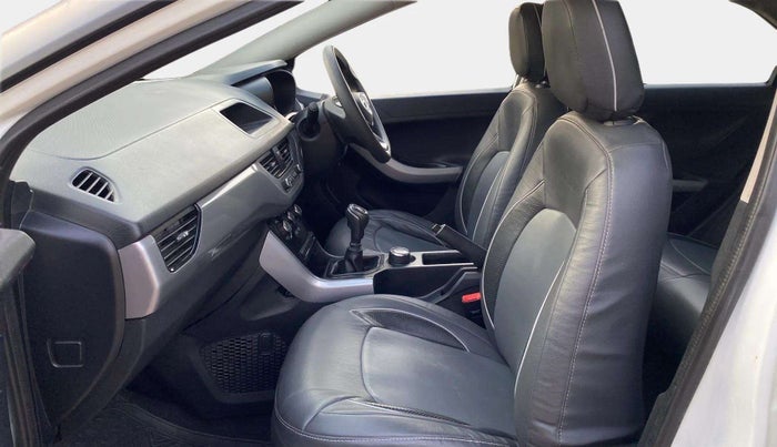 2021 Tata NEXON XM SUNROOF PETROL, Petrol, Manual, 40,109 km, Right Side Front Door Cabin