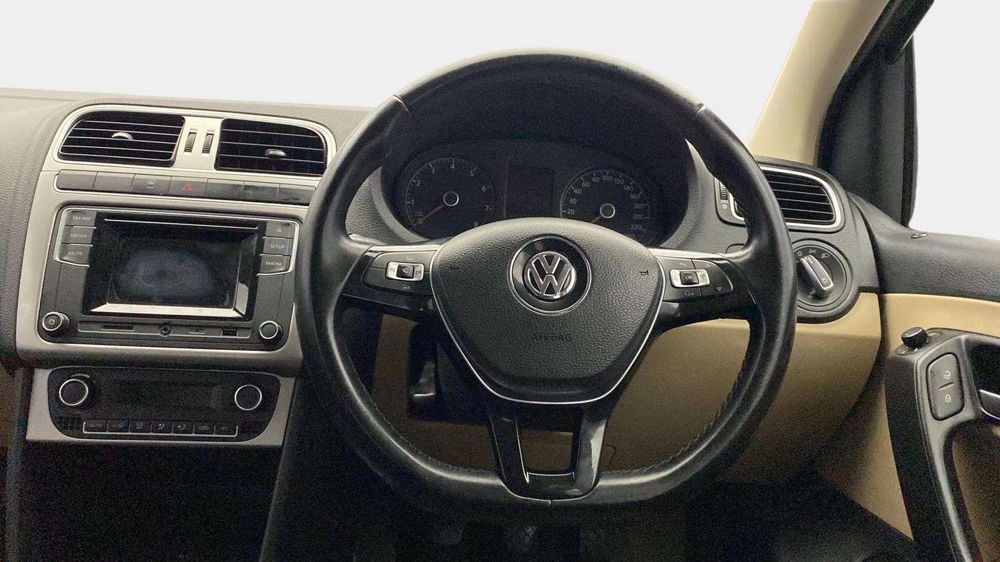 2016 Volkswagen Polo HIGHLINE1.2L, Petrol, Manual, 90,889 km, Steering Wheel Close Up
