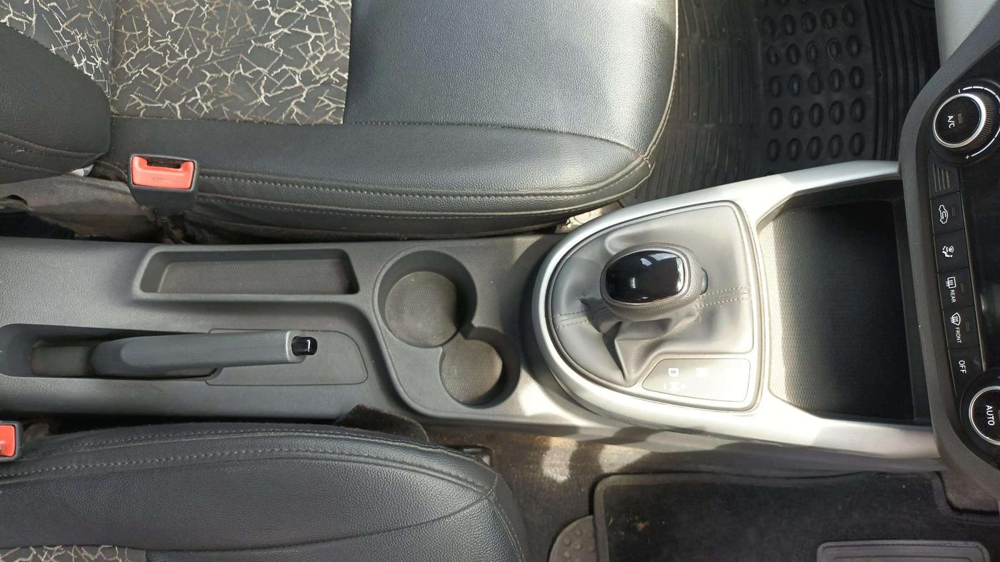 2019 Hyundai GRAND I10 NIOS SPORTZ AMT 1.2 KAPPA VTVT, Petrol, Automatic, 67,622 km, Gear Lever