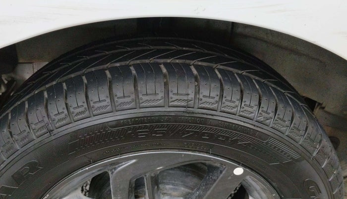 2019 Hyundai GRAND I10 NIOS SPORTZ AMT 1.2 KAPPA VTVT, Petrol, Automatic, 67,622 km, Left Front Tyre Tread