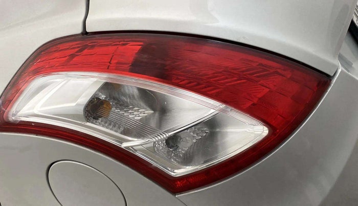 2017 Maruti Swift LXI (O), Petrol, Manual, 15,436 km, Left tail light - Minor scratches