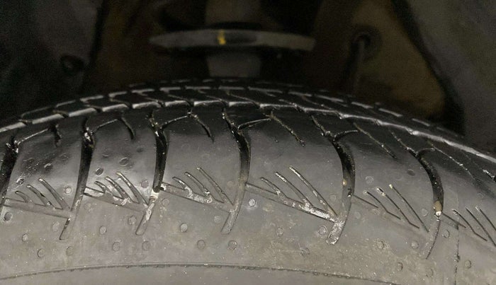 2023 Maruti Grand Vitara ZETA SMART HYBRID, Petrol, Manual, 14,769 km, Right Front Tyre Tread