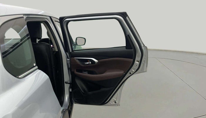 2023 Maruti Grand Vitara ZETA SMART HYBRID, Petrol, Manual, 14,769 km, RHS Rear Door