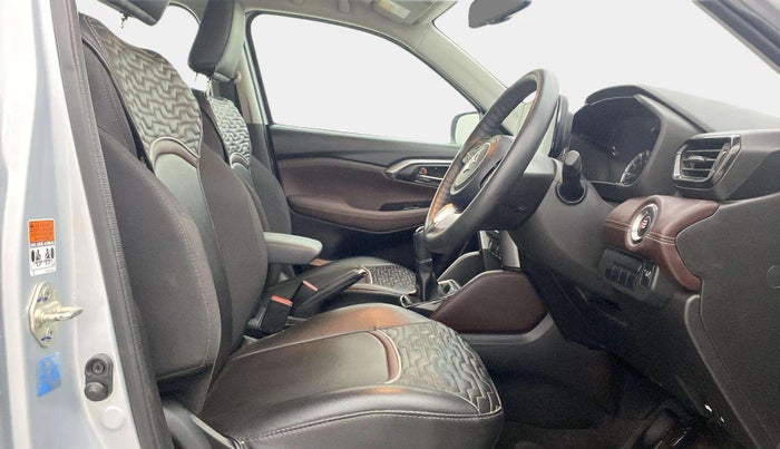 2023 Maruti Grand Vitara ZETA SMART HYBRID, Petrol, Manual, 14,769 km, Right Side Front Door Cabin