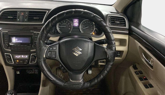 2016 Maruti Ciaz VXI+, Petrol, Manual, 64,574 km, Steering Wheel Close Up