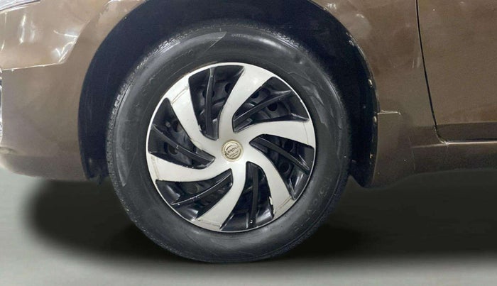 2016 Maruti Ciaz VXI+, Petrol, Manual, 64,574 km, Left Front Wheel