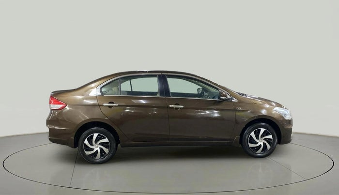 2016 Maruti Ciaz VXI+, Petrol, Manual, 64,574 km, Right Side View