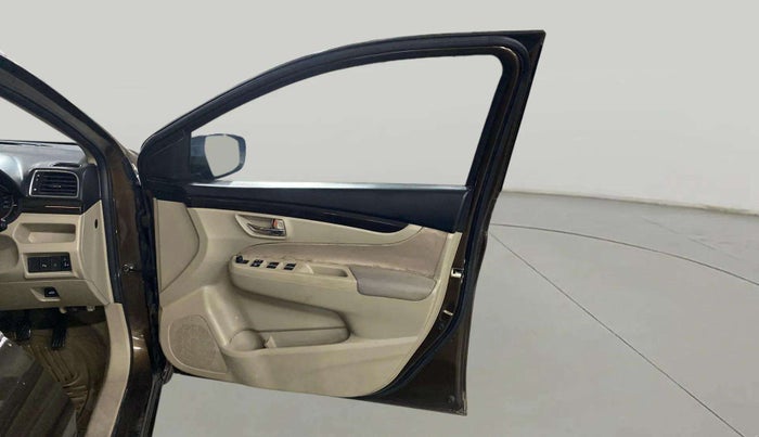 2016 Maruti Ciaz VXI+, Petrol, Manual, 64,574 km, RHS Front Door