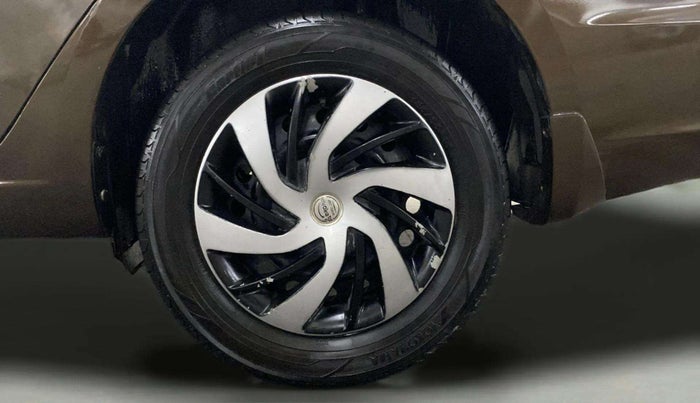 2016 Maruti Ciaz VXI+, Petrol, Manual, 64,574 km, Left Rear Wheel