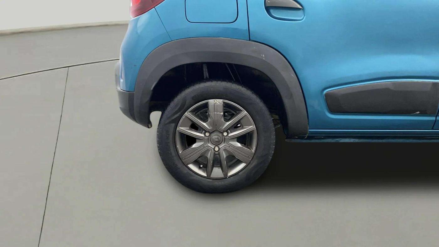 2020 Renault Kwid CLIMBER 1.0 AMT (O), Petrol, Automatic, 42,995 km, Right Rear Wheel