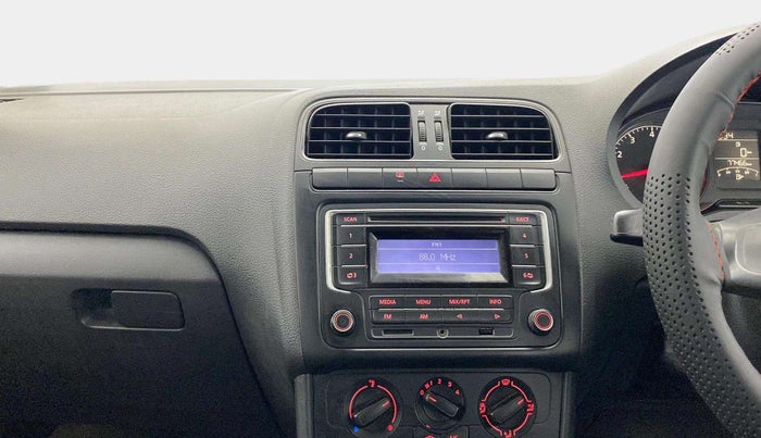 2014 Volkswagen Polo COMFORTLINE 1.2L, Petrol, Manual, 77,453 km, Air Conditioner