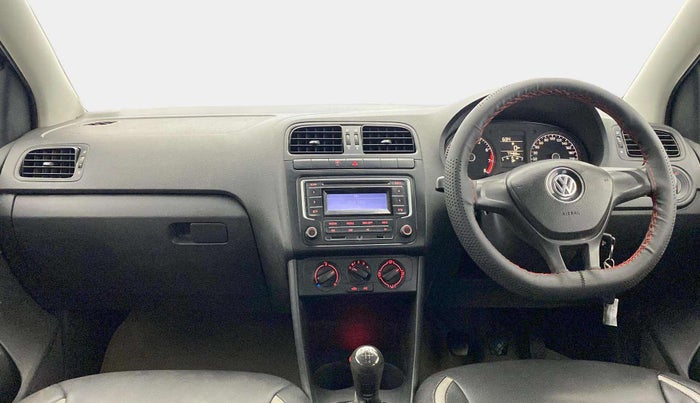 2014 Volkswagen Polo COMFORTLINE 1.2L, Petrol, Manual, 77,453 km, Dashboard