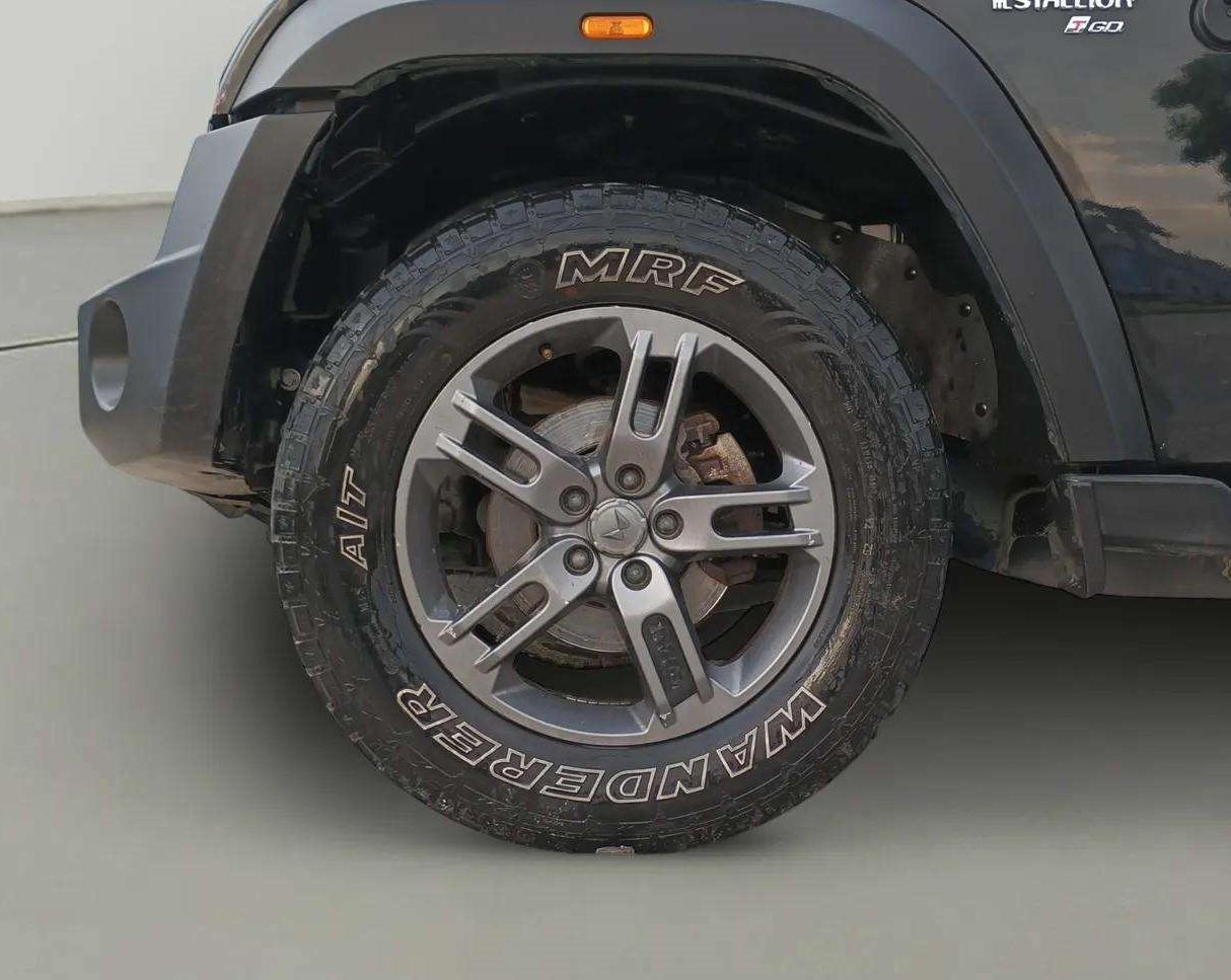 2023 Mahindra Thar LX P 2WD AT HT, Petrol, Automatic, 24,180 km, Left Front Wheel