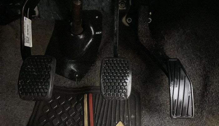 2022 Maruti Alto LXI OPT CNG, CNG, Manual, 64,059 km, Pedals