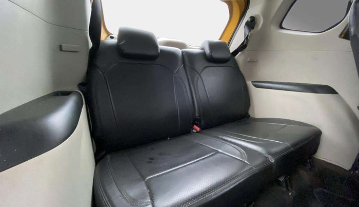 2020 Renault TRIBER RXL MT, Petrol, Manual, 56,714 km, Third Seat Row ( optional )
