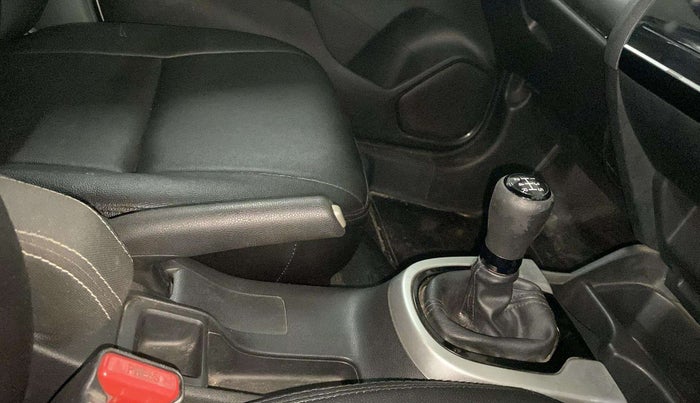 2017 Honda WR-V 1.2L I-VTEC VX MT, Petrol, Manual, 82,042 km, Gear Lever