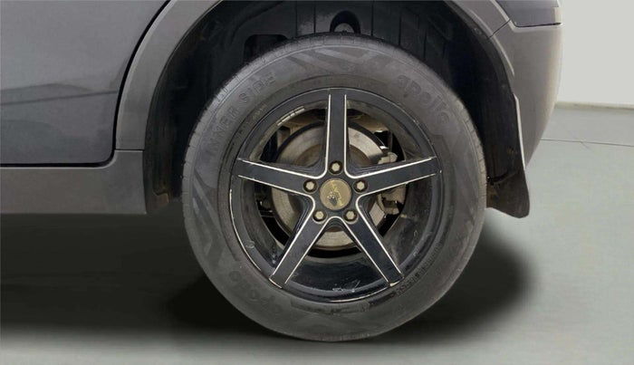 2022 Mahindra XUV300 W6 1.5 Sunroof Diesel, Diesel, Manual, 43,222 km, Left Rear Wheel
