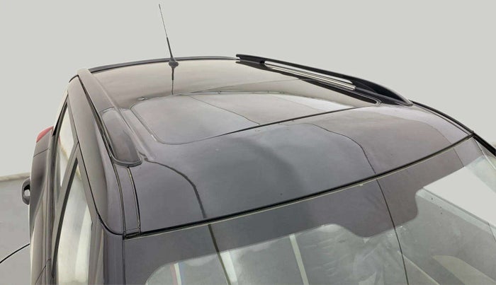 2022 Mahindra XUV300 W6 1.5 Sunroof Diesel, Diesel, Manual, 43,222 km, Roof