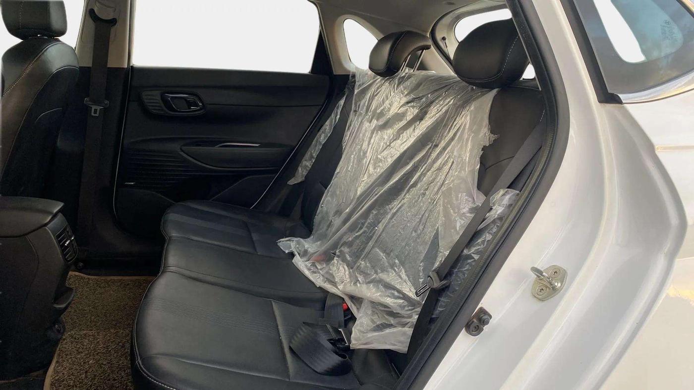 2020 Hyundai NEW I20 ASTA (O) 1.0 TURBO GDI DCT, Petrol, Automatic, 25,405 km, Right Side Rear Door Cabin