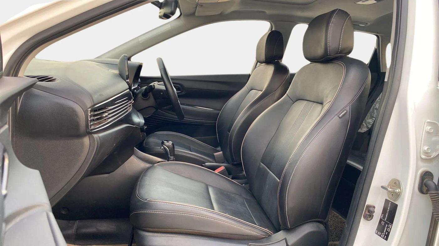 2020 Hyundai NEW I20 ASTA (O) 1.0 TURBO GDI DCT, Petrol, Automatic, 25,405 km, Right Side Front Door Cabin