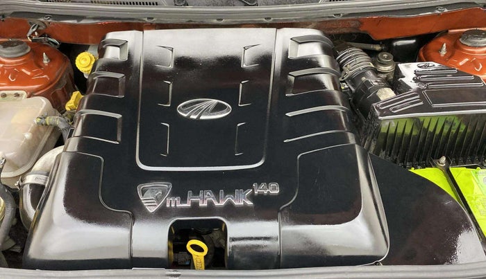 2015 Mahindra XUV500 W10, Diesel, Manual, 66,980 km, Engine View