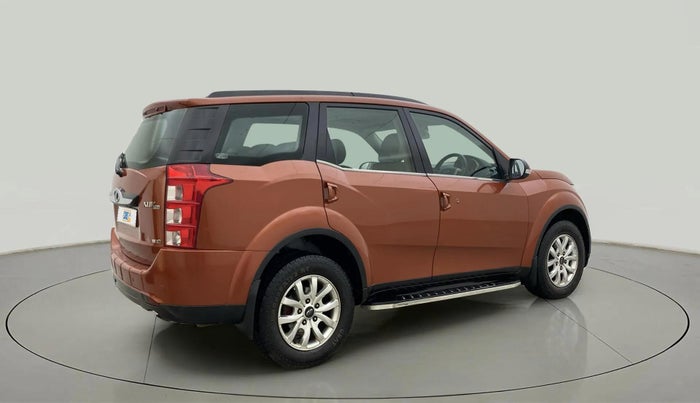 2015 Mahindra XUV500 W10, Diesel, Manual, 66,980 km, Right Back Diagonal