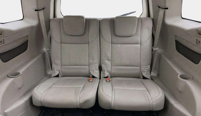 2015 Mahindra XUV500 W10, Diesel, Manual, 66,980 km, Third Seat Row ( optional )