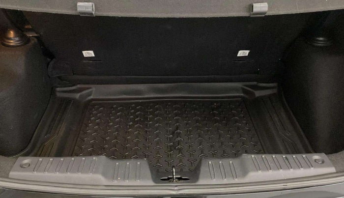 2023 Tata ALTROZ  XZA Plus Sunroof Dark Edition, Petrol, Automatic, 16,862 km, Boot Open Zoomed View