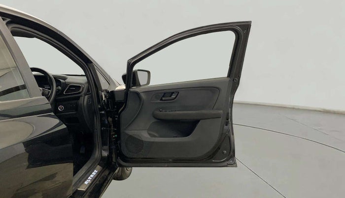 2023 Tata ALTROZ  XZA Plus Sunroof Dark Edition, Petrol, Automatic, 16,862 km, RHS Front Door